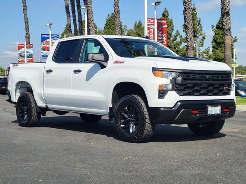 Used 2023 Chevrolet Silverado 1500 Custom Trail Boss w/ LPO, Dark Essentials Package AWD/4WD image 32