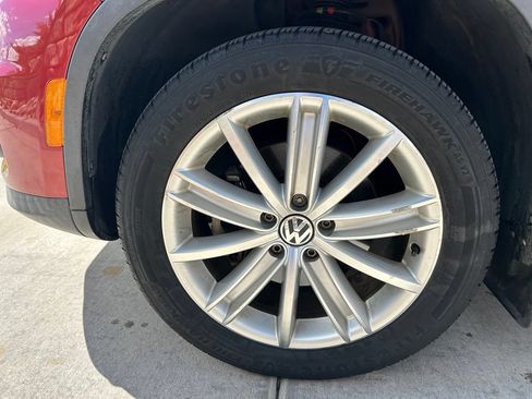Used 2016 Volkswagen Tiguan SE FWD image 32