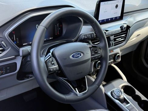 Used 2023 Ford Escape Active AWD/4WD image 18