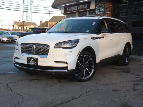 Used 2022 Lincoln Aviator Reserve w/ Equipment Group 201A image 40