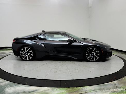 Used 2016 BMW i8 image 4