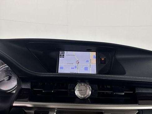 Used 2018 Lexus ES 350 w/ Luxury Package w/Wood Trim FWD image 13