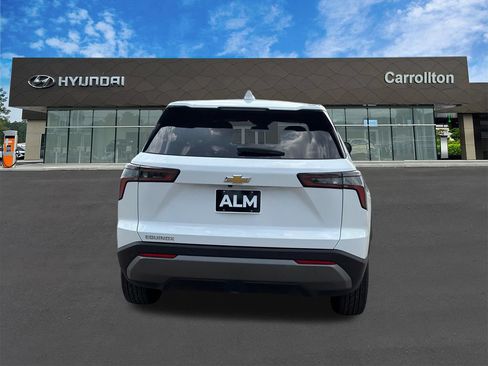Used 2025 Chevrolet Equinox LT FWD image 6