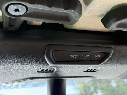 Used 2022 Jeep Wrangler Unlimited Sahara w/ Cold Weather Group AWD/4WD image 27