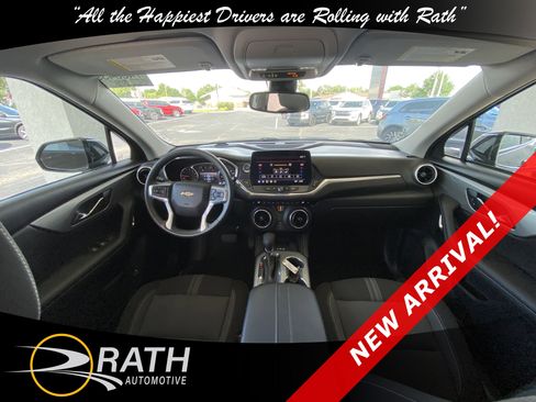 Used 2023 Chevrolet Blazer LT w/ Convenience Package FWD image 18