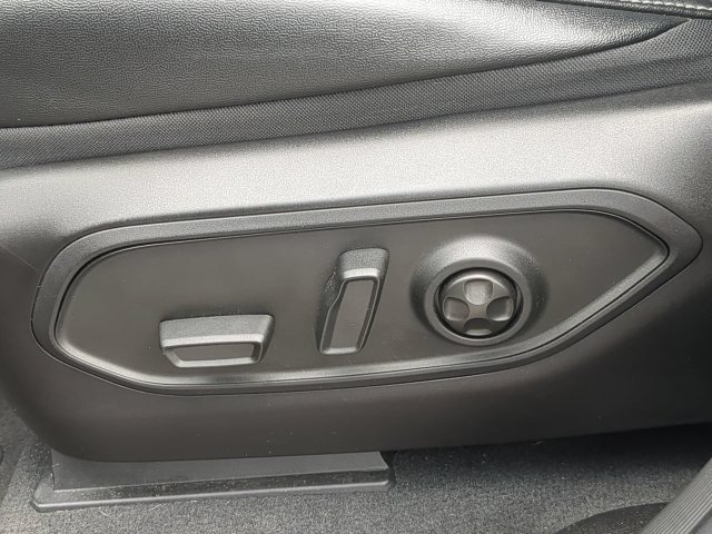 Certified 2024 Jeep Grand Cherokee Altitude AWD/4WD image 23