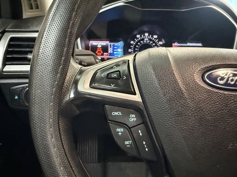 Used 2019 Ford Fusion S image 15