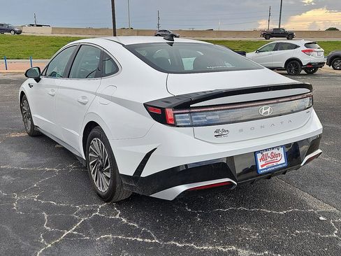 Used 2025 Hyundai Sonata SEL FWD image 5