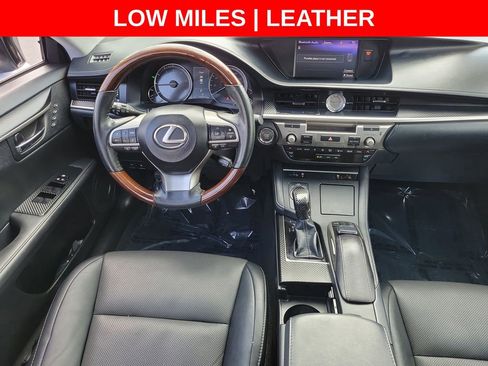 Used 2018 Lexus ES 350 w/ Navigation System Package FWD image 13