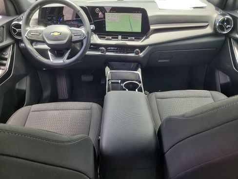 Used 2025 Chevrolet Equinox LT AWD/4WD image 14