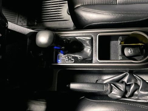 Certified 2022 Toyota Tacoma 4x4 Double Cab image 42