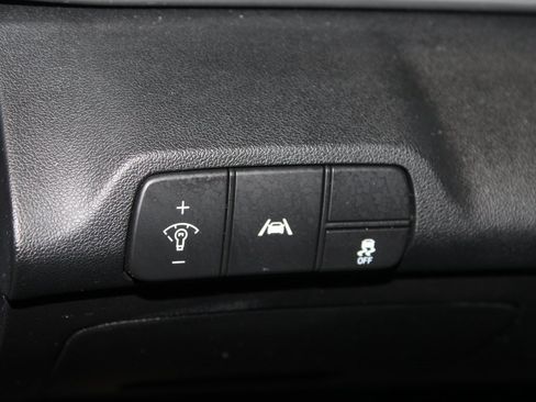 Used 2023 Hyundai Elantra SEL image 10