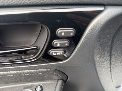 Used 2023 Honda Odyssey Elite image 14