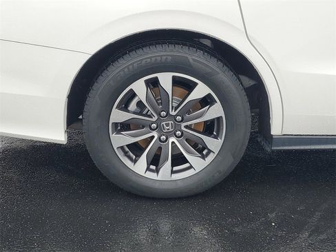 Certified 2023 Honda Odyssey EX-L image 7