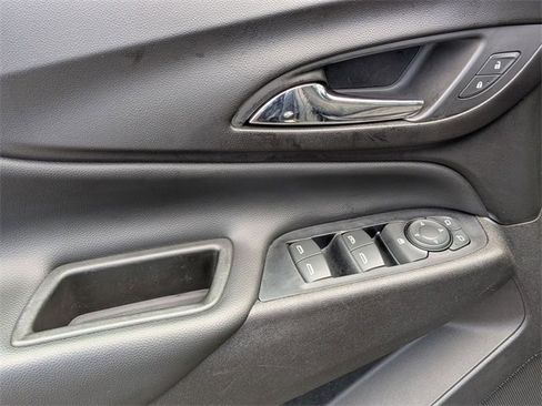 Used 2019 Chevrolet Equinox LT image 15