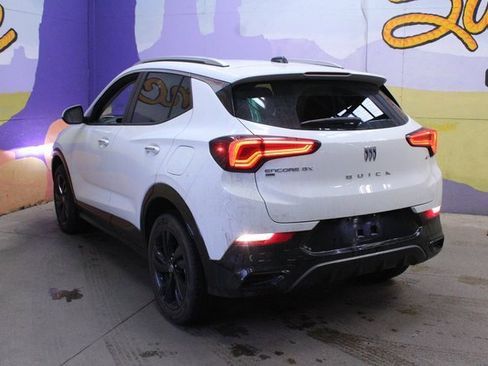 Used 2024 Buick Encore GX Sport Touring image 6