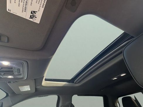 Used 2024 GMC Sierra 3500 Denali w/ Denali Reserve Package image 27