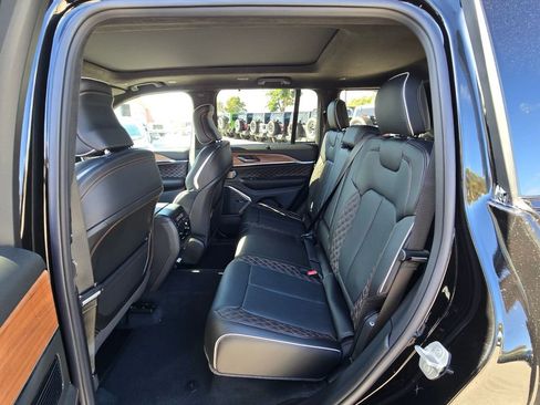 New 2026 Jeep Grand Cherokee Summit image 15