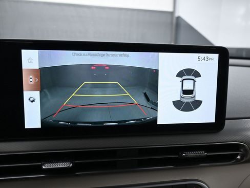 Used 2025 Genesis GV60 RWD image 12