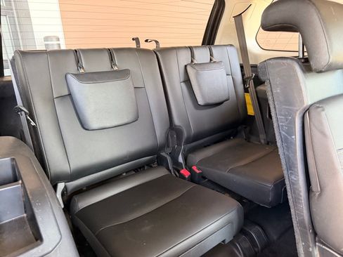 Used 2016 Toyota 4Runner SR5 Premium w/ Four Season Floor Mat Package AWD/4WD image 17