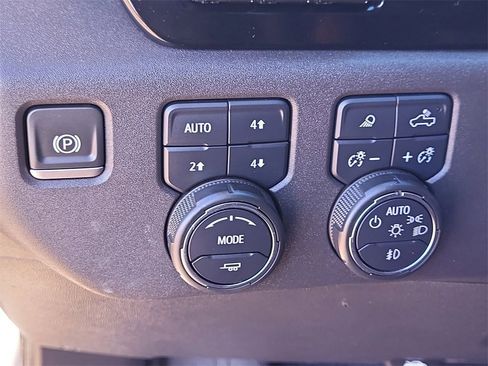 Certified 2024 Chevrolet Silverado 1500 ZR2 w/ Technology Package image 28