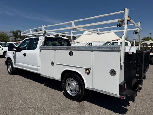 Used 2022 Ford F350 XL w/ Power Equipment Group image 9