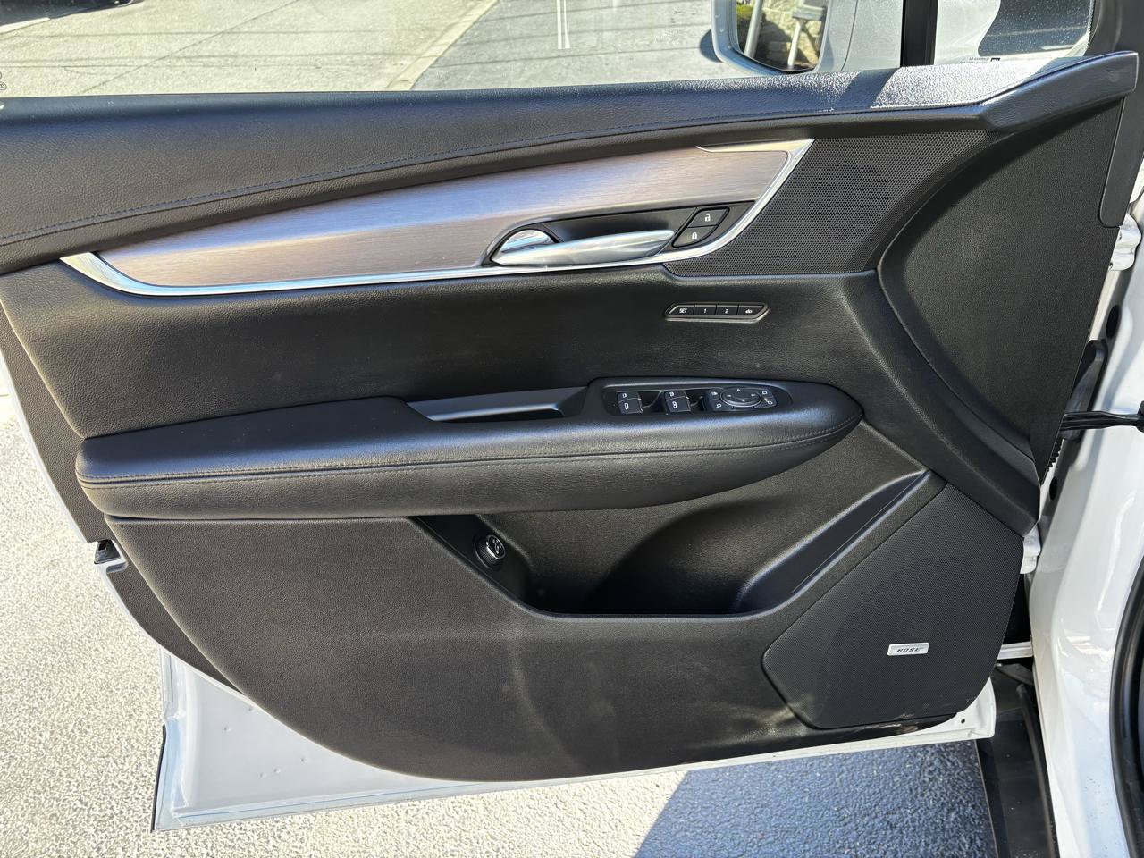 Used 2018 Cadillac XT5 Premium Luxury AWD/4WD image 12