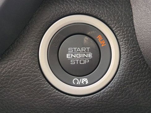 New 2026 RAM 3500 Laramie AWD/4WD image 30