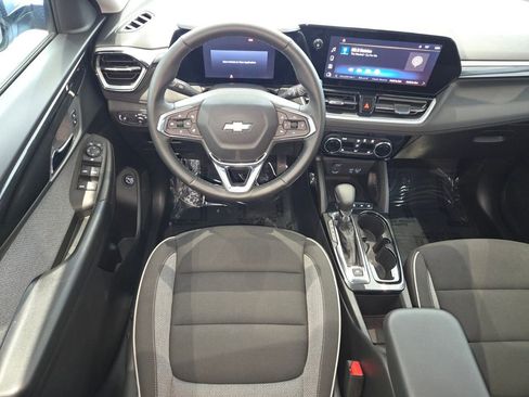 New 2026 Chevrolet TrailBlazer LT w/ Convenience Package FWD image 7
