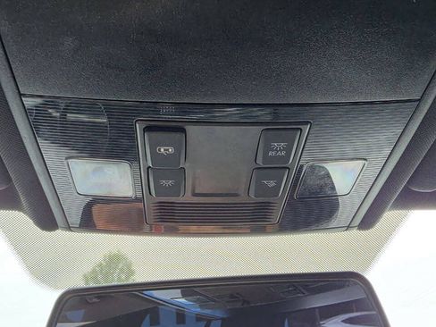 Used 2015 Volkswagen GTI SE FWD image 20