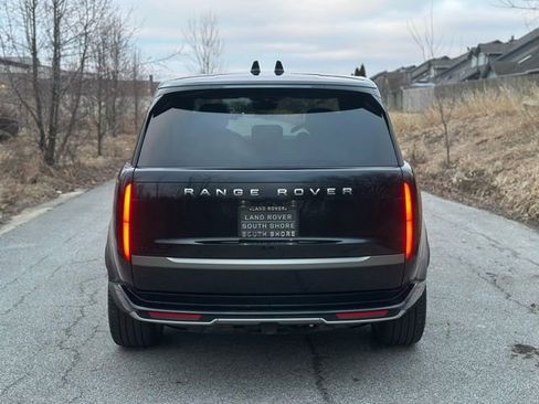 Used 2025 Land Rover Range Rover SE image 7