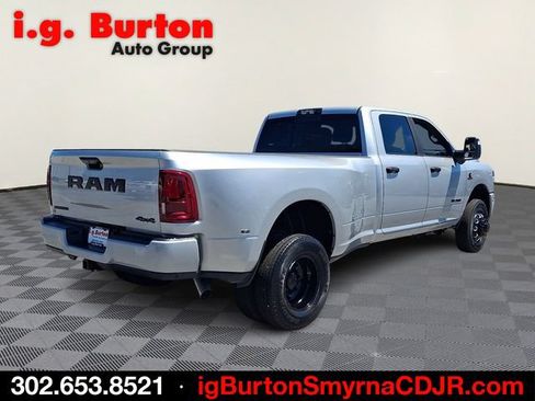 New 2026 RAM 3500 Big Horn AWD/4WD image 4