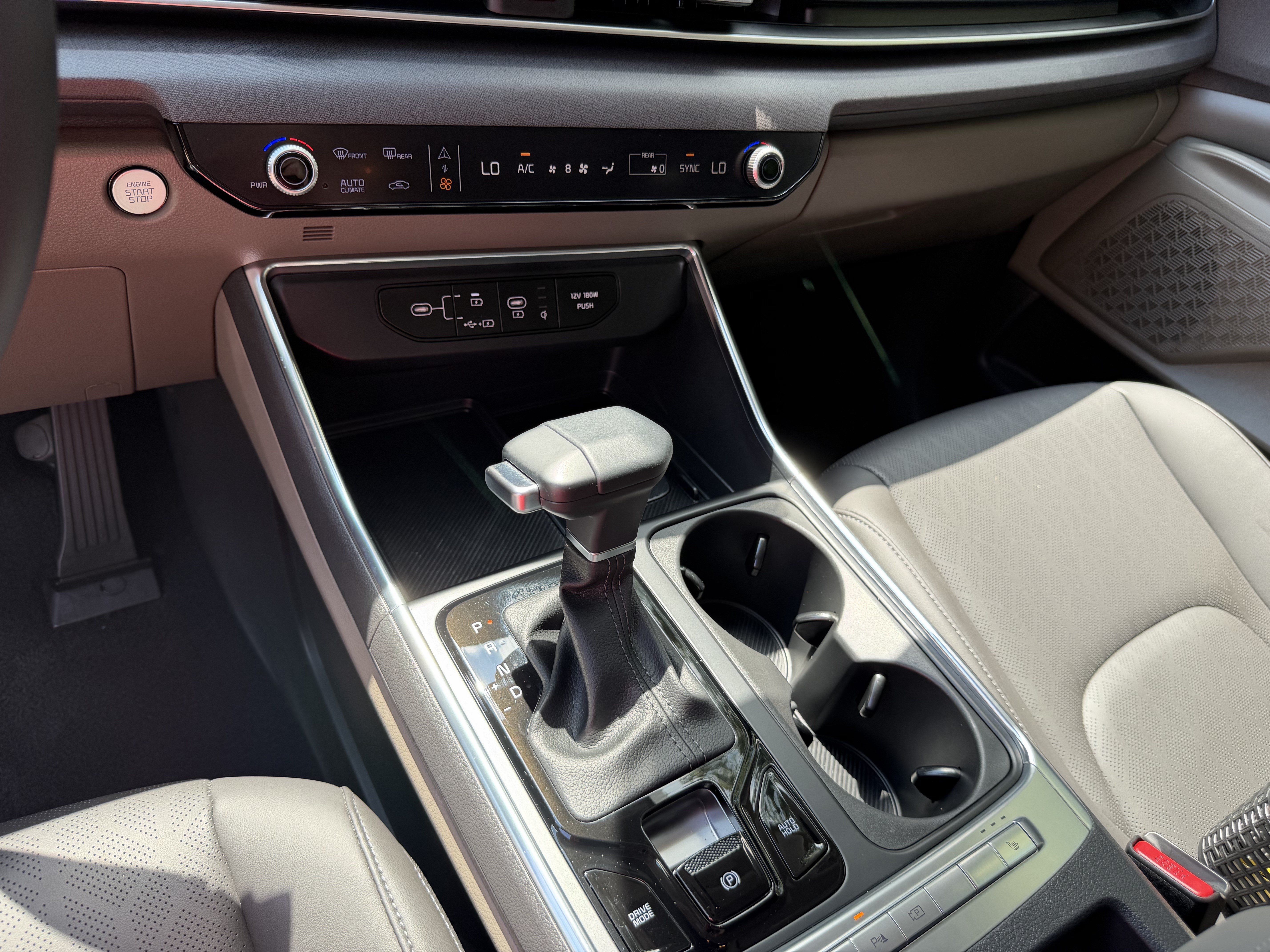 Certified 2026 Kia Carnival EX FWD image 28