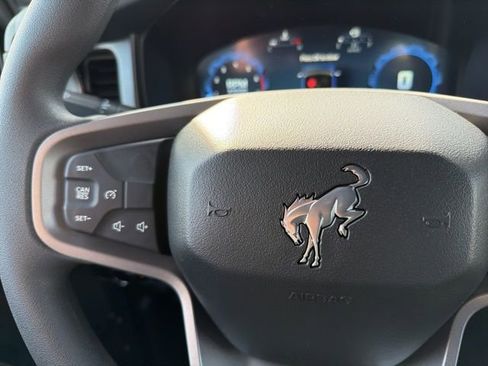 New 2025 Ford Bronco 4-Door AWD/4WD image 19