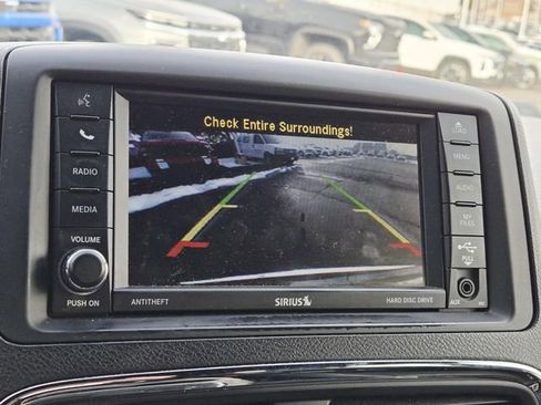 Used 2015 Dodge Grand Caravan SXT image 10