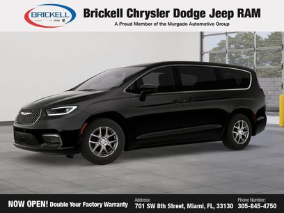 New 2026 Chrysler Pacifica Select