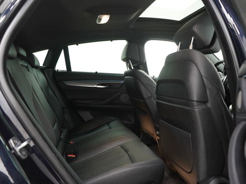 Used 2019 BMW X6 xDrive50i w/ M Sport Package AWD/4WD image 12