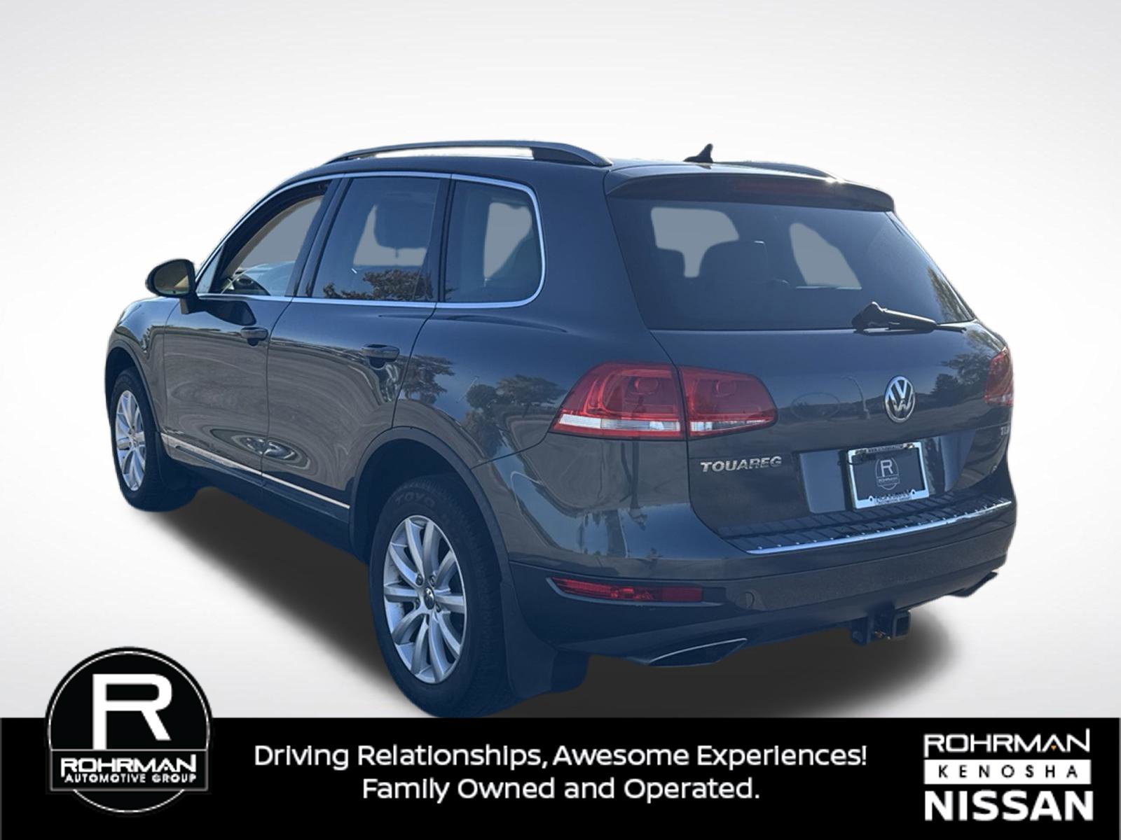 Used 2012 Volkswagen Touareg TDI AWD/4WD image 8
