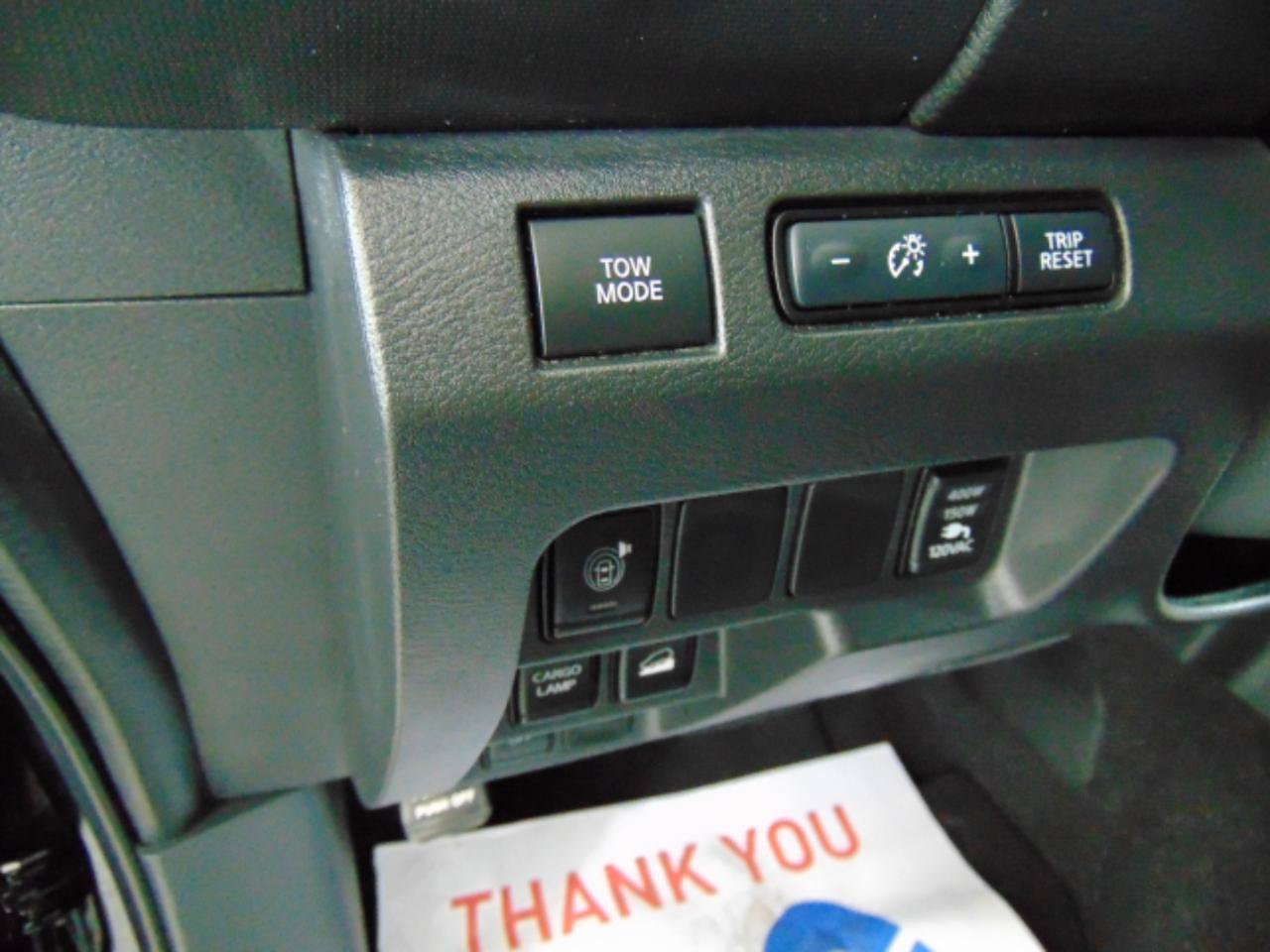 Used 2022 Nissan Frontier SV AWD/4WD image 15