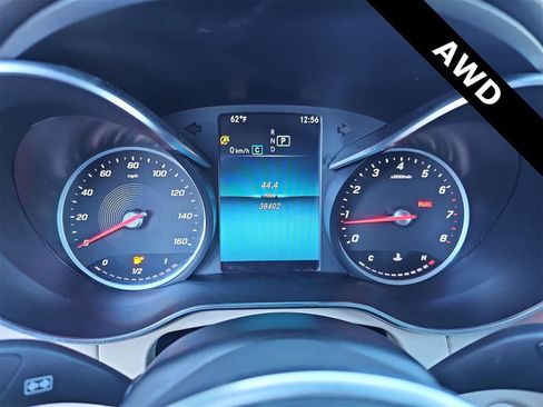 Used 2022 Mercedes-Benz GLC 300 4MATIC w/ Premium Package Lite image 22