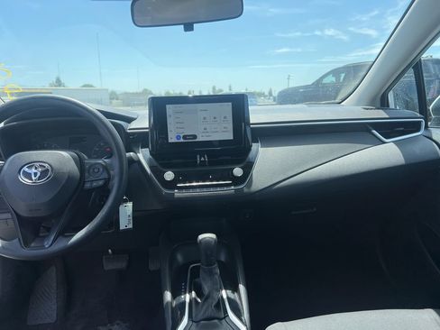 Used 2023 Toyota Corolla LE FWD image 12