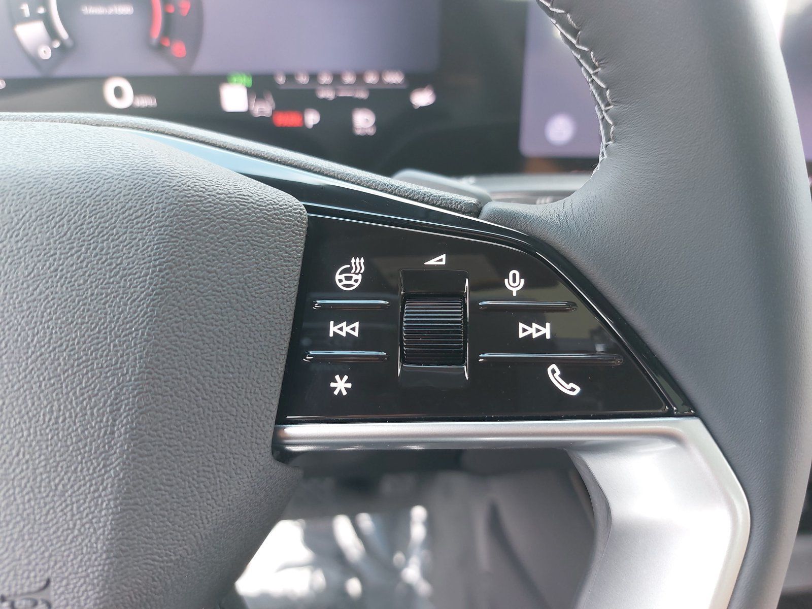 New 2026 Audi A6 Premium Plus AWD/4WD image 18