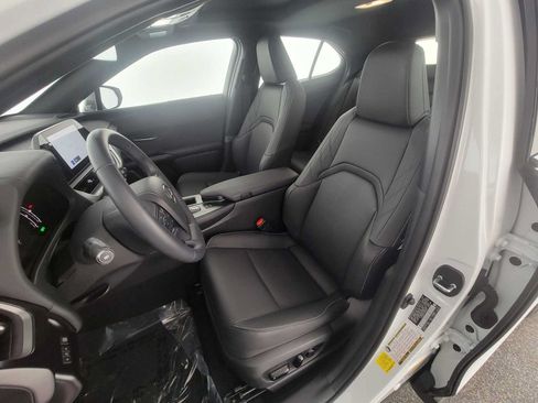 Certified 2026 Lexus UX 300h FWD image 21