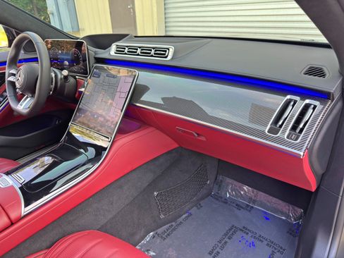 Used 2025 Mercedes-Benz S 63 AMG S image 15
