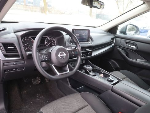 Used 2024 Nissan Rogue SV image 26