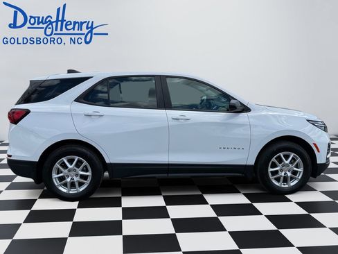 Used 2023 Chevrolet Equinox LS w/ LPO, Floor Liner Package AWD/4WD image 6