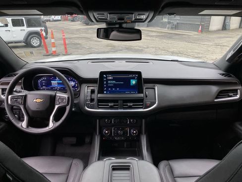 Used 2023 Chevrolet Tahoe LT w/ Luxury Package image 12