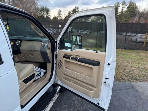 Used 2008 Ford F450 Lariat image 19
