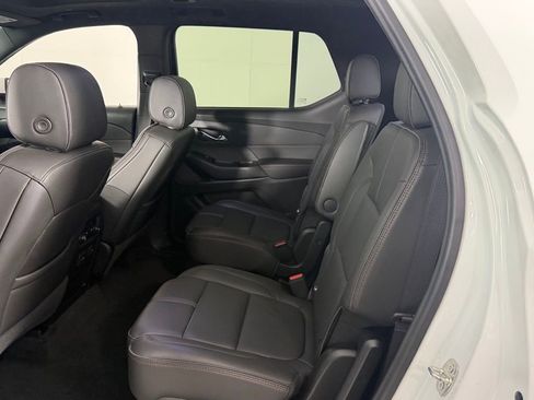 Used 2023 Chevrolet Traverse RS AWD/4WD image 26