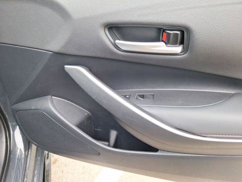 Used 2025 Toyota Corolla SE image 35